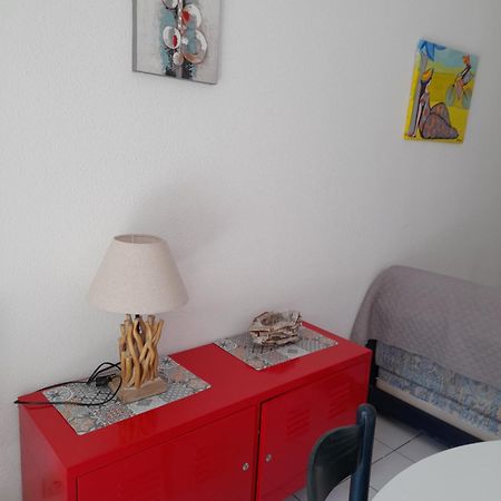 Ocean View Terrace Apartment: Steps from Beach Moliets-et-Maa Exterior photo